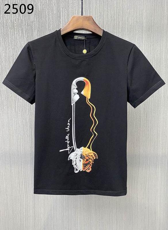 Versace Men's T-shirts 320